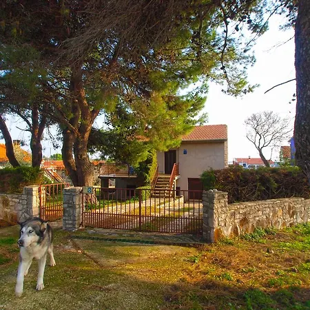 Emilia Apartment Premantura